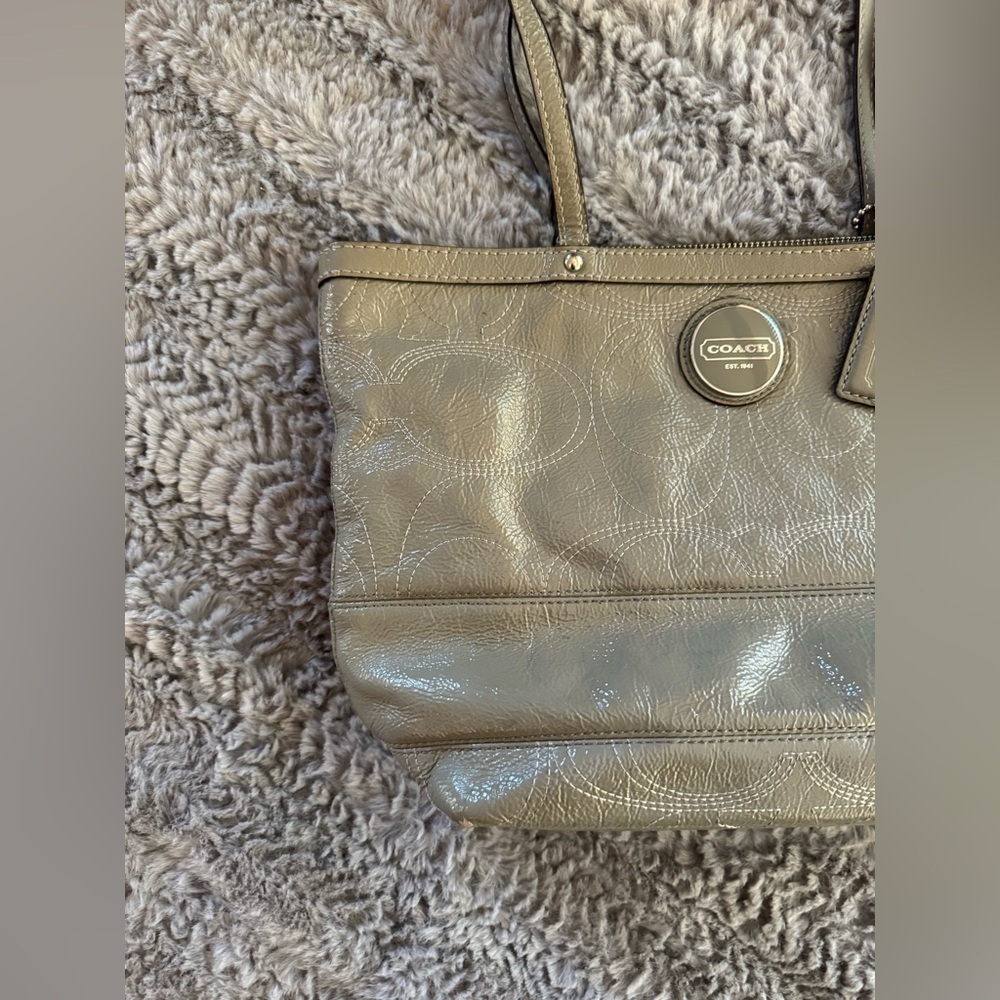 COACH Y2K Grey Leather Tote - Picture 15 of 15